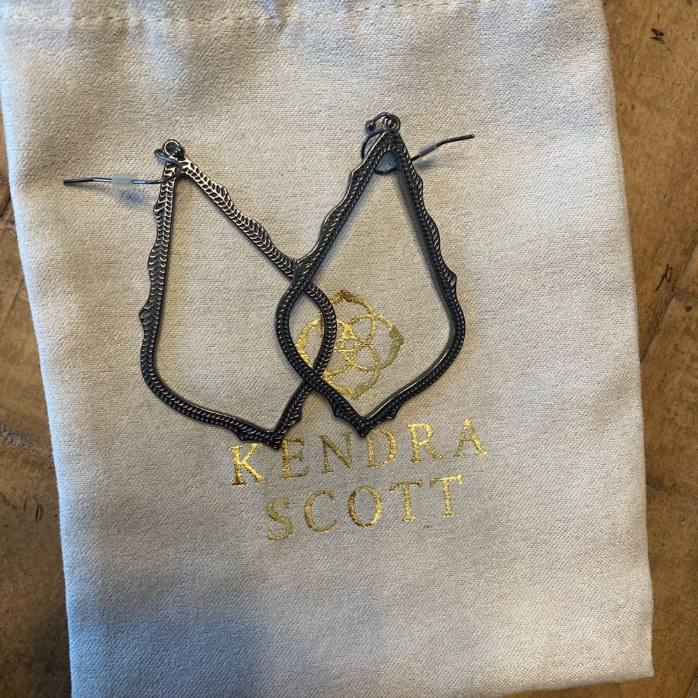 Kendra Scott Sophee Drop Earrings in Gunmetal